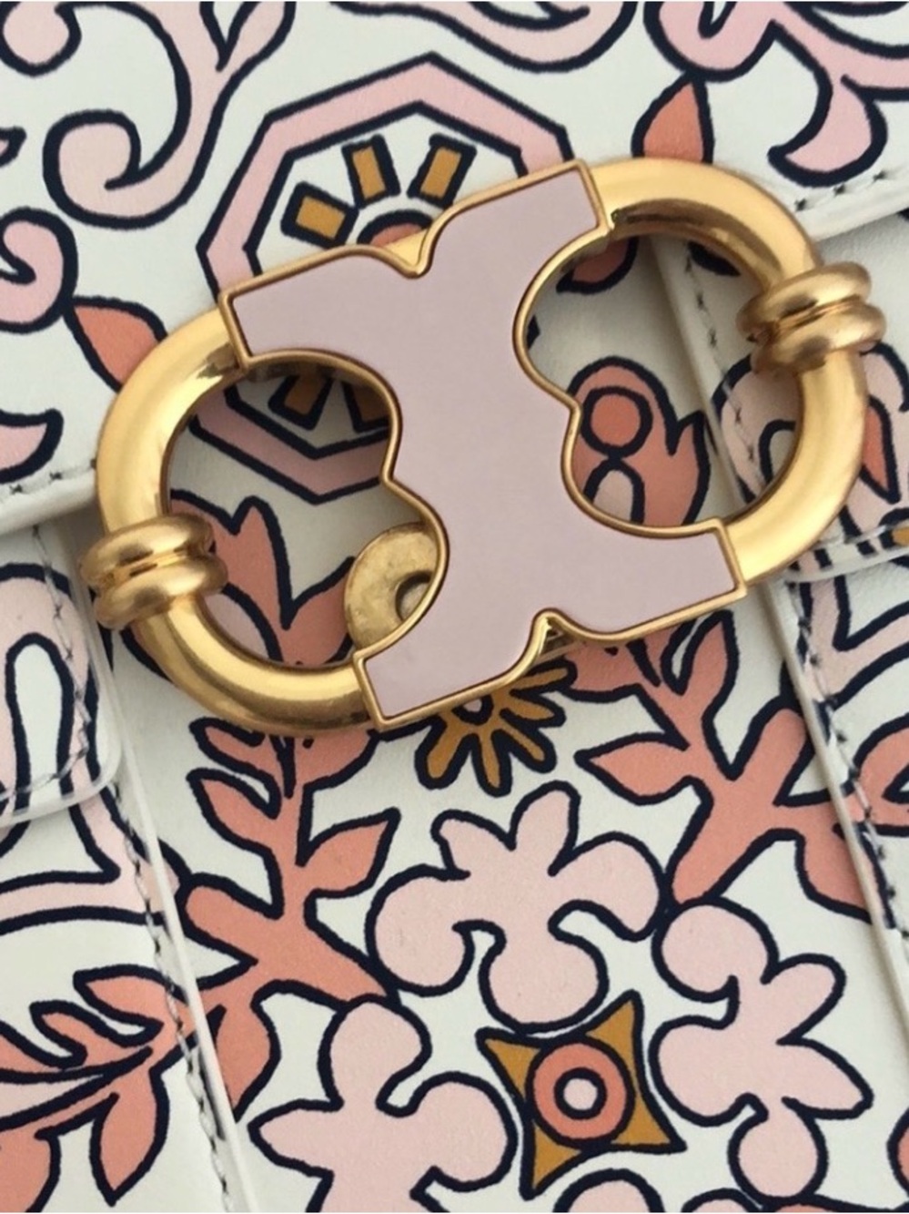 Tory Burch - Picture 4 of 8